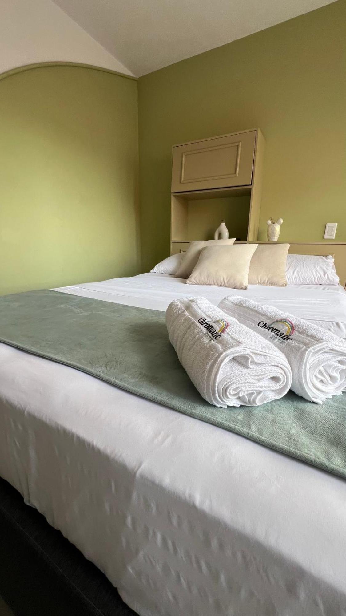 Hotel Chromatic Guatapé Kültér fotó