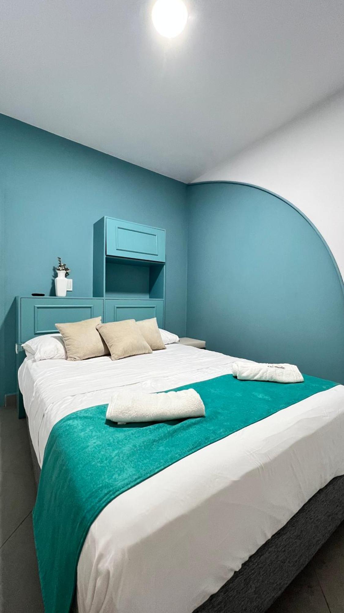 Hotel Chromatic Guatapé Kültér fotó