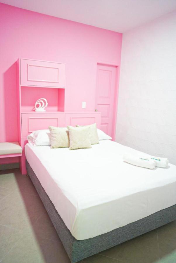 Hotel Chromatic Guatapé Kültér fotó